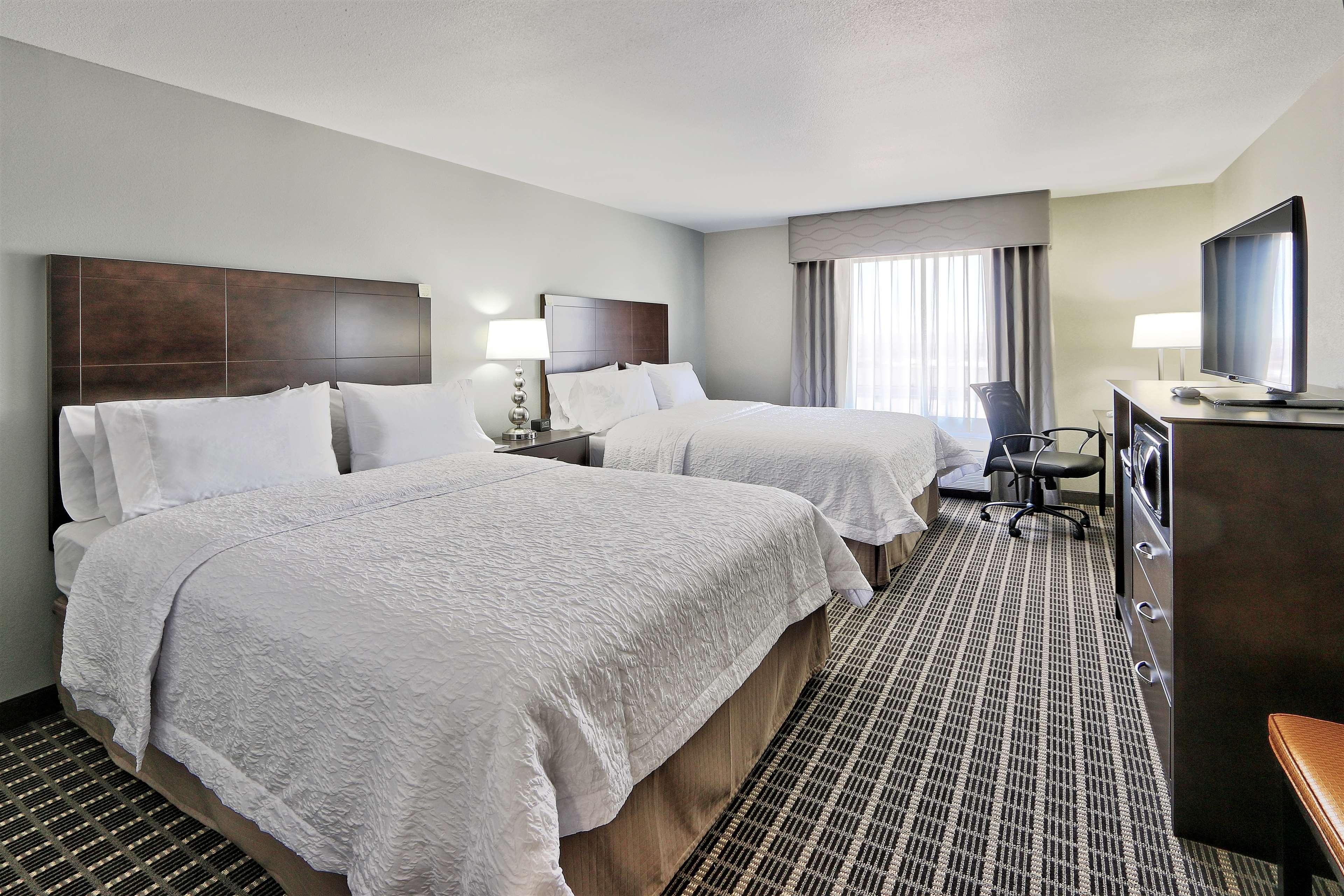 Hampton Inn & Suites Albuquerque Airport Exterior foto