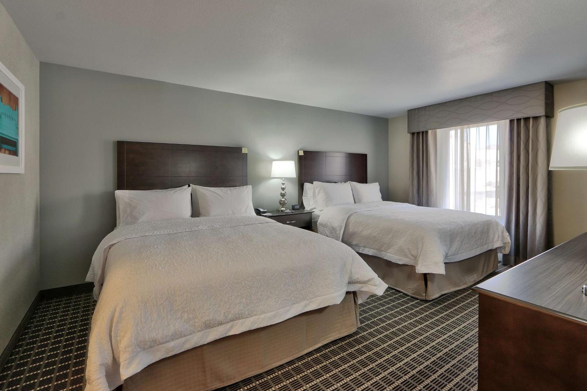 Hampton Inn & Suites Albuquerque Airport Exterior foto