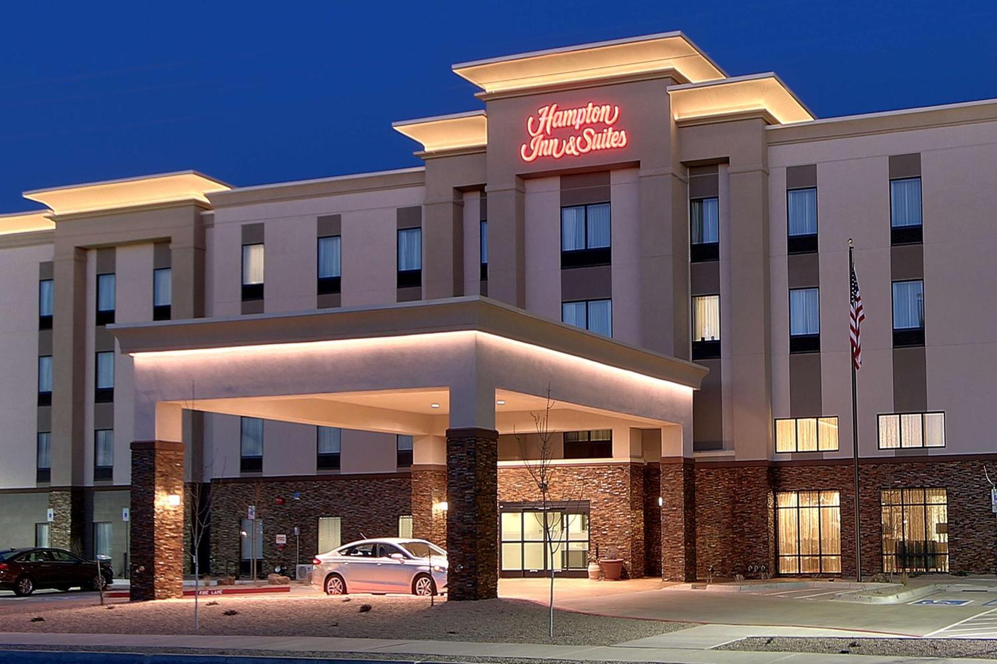 Hampton Inn & Suites Albuquerque Airport Exterior foto